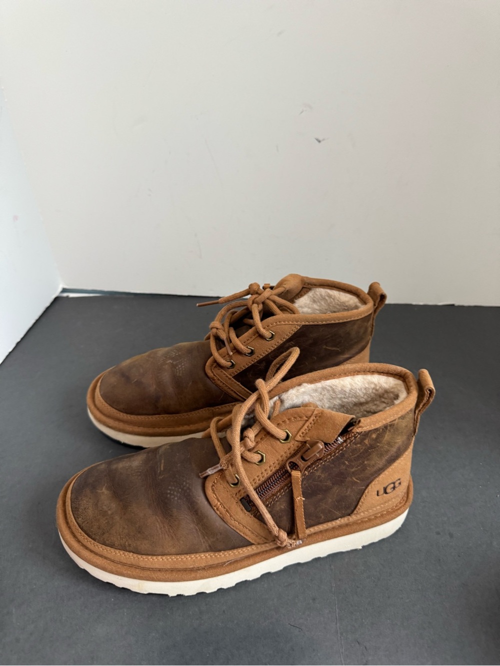UGG Neumel Zip Men’s 6 Brown Leather Boots 1103883 Fits Women 7.5 / Kids 6 - Picture 7 of 12